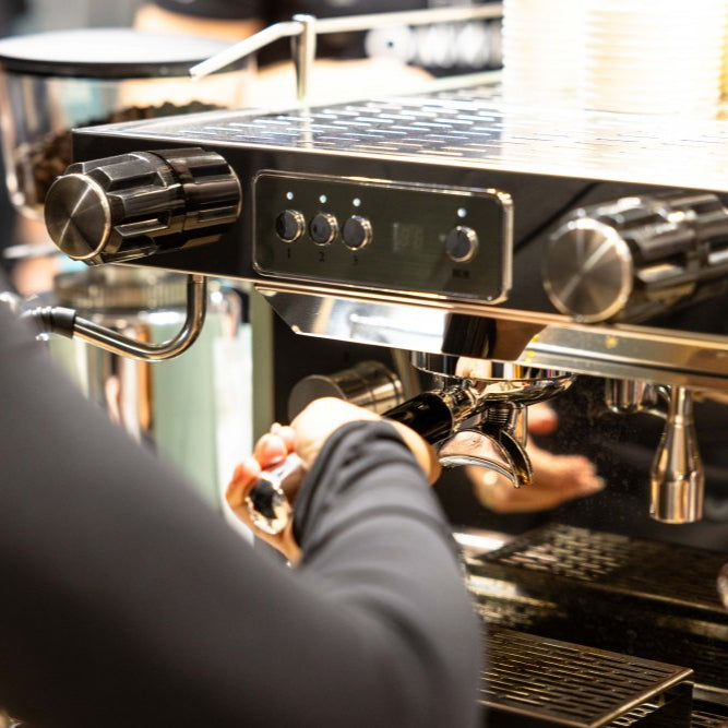 Cafetera Espresso Comercial ECM Compact HX-2 PID